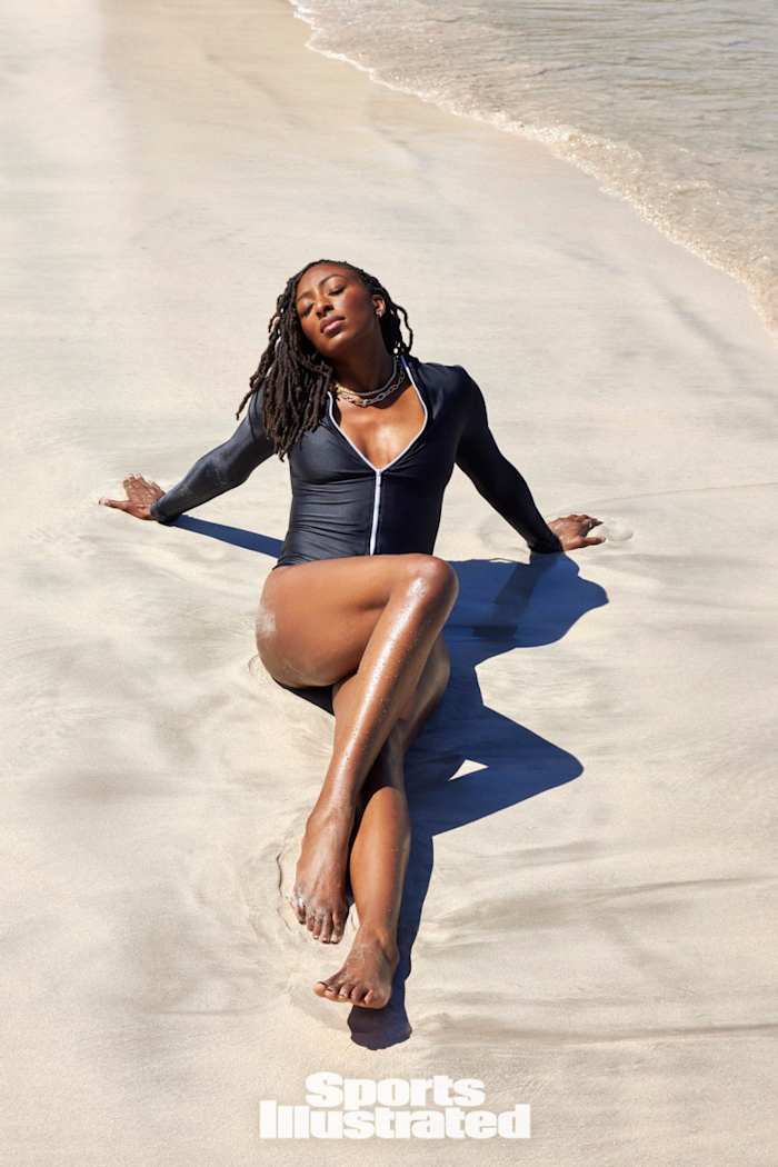 Shot_07_Nneka_Ogwumike_999_WMweb